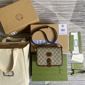 Woman's Handbag with straps 7.9"x6.7"x3.1" BB-9190042