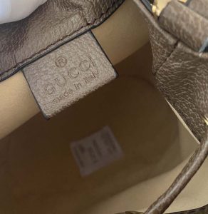 Small Woman's Handbag 7.3*5.9*3.5" photo review