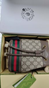 Small Woman's Handbag 7.3*5.9*3.5" photo review