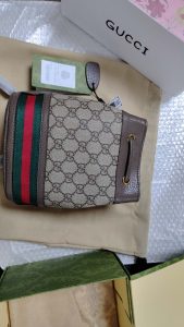 Small Woman's Handbag 7.3*5.9*3.5" photo review