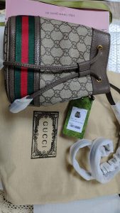 Small Woman's Handbag 7.3*5.9*3.5" photo review
