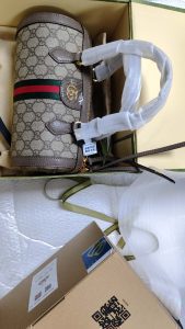Woman's Handbag with straps 10.0*5.5*5.5" photo review