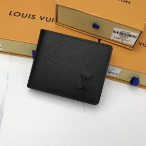 Black wallet 4.3"x3.5"  BB-918000177