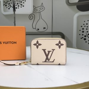 2 colors Wallet 9.8"x7.1"x3.9" BB-918000201