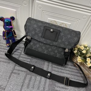 Black Woman's Handbag 12.6"x10.2"x3.1" BB-9180001000331