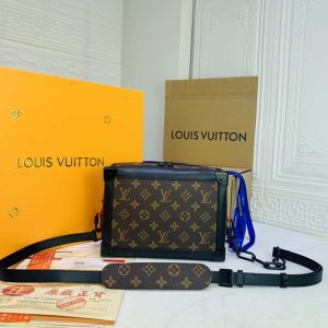 2 colors Woman's Handbag with strap 9.8"x7.1"x3.9" BB-9180001000424
