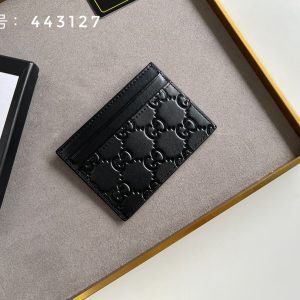 3colors Black cardholder 3.9*2.8" BB-918000253