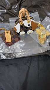 1990 Fashion Key Chain YSK-91700098 photo review