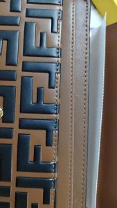 Chains Woman's Handbag 7.5"x4.1"x1.4" BB-9180001000288 photo review