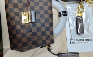 2 colors Woman's Handbag 9.8"x6.7"x3.5" BB-9180001000134 photo review