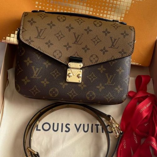 6 Colors 9.8"x7.5"x3.5"  Woman's Handbag with Adjustable strap BB-918000100039 photo review