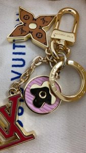 2Colors Fashion Key Chain YSK-91700063 photo review