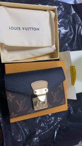 5 colors wallet 5.1"x3.7"x0.4" BB-918000357 photo review