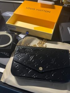 4 colors Clutch bag 8.3"x4.3"x0.8" BB-918000405 photo review