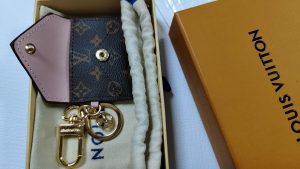 2 Colors Fashion Key Chain YSK-917000206 photo review