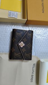 4colors Fashion Flowers wallet 4.7"x3.5"x0.8" BB-918000153 photo review