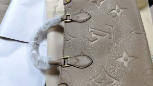 7 colors Woman's Handbag with straps 9.8"x4.3"x7.5" BB-918000100057 photo review