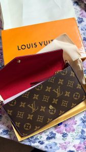 9  colors Chains Woman's Handbag  8.3*4.3*0.8" photo review