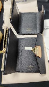 5 colors wallet 5.1"x3.7"x0.4" BB-918000357 photo review