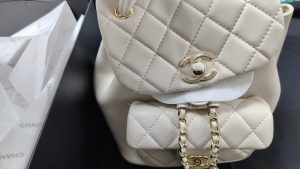 Fashion White Backpack 7.1*7.1*4.7" BB-92000022 photo review