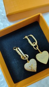 Earrings VVED-9110069 photo review