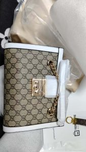 3 colors Woman's Handbag 10.2"x7.1"x3.9"  BB-9180001000416 photo review