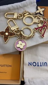2Colors Fashion Key Chain YSK-91700063 photo review
