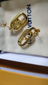 Earrings VVED-9110016 photo review