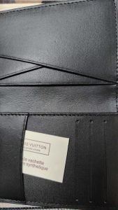 Cardholder 4.3"x3.0"x0.4" BB-918000115 photo review
