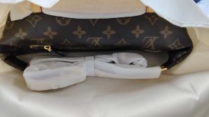 5 Colors Fanny Pack with Adjustable strap 14.6"x5.5"x5.1" BB-9180001000319 photo review