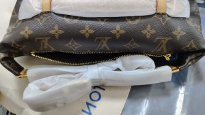 5 Colors Fanny Pack with Adjustable strap 14.6"x5.5"x5.1" BB-9180001000319 photo review