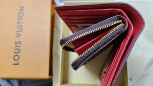 4 Colors wallet 5.3"x3.7"x1.4" BB-918000376 photo review