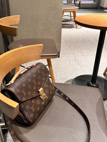6 Colors 9.8"x7.5"x3.5"  Woman's Handbag with Adjustable strap BB-918000100039 photo review