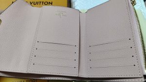5 colors wallet 5.1"x3.7"x0.4" BB-918000357 photo review