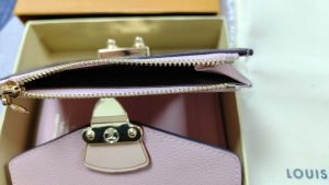 5 colors wallet 5.1"x3.7"x0.4" BB-918000357 photo review