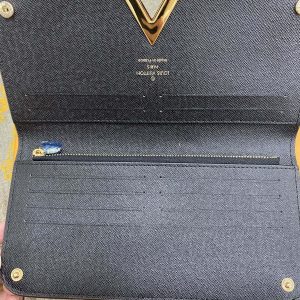 2Colors Fashion Long wallet BB-918000426 photo review