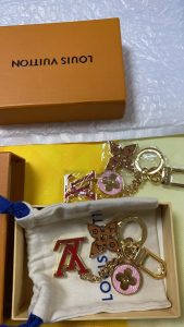 2Colors Fashion Key Chain YSK-91700063 photo review
