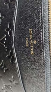 5 Colors Clutch bag 9.1"x6.3"x0.8" BB-918000319 photo review
