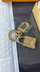 2Colors Fashion Lock Key Chain YSK-917000164 photo review