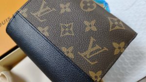 5 colors wallet 5.1"x3.7"x0.4" BB-918000357 photo review