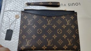 14 color  Handbag BB-918000194 photo review