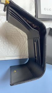 Wallet 4.9"x3.7"x1.0" BB-918000841 photo review