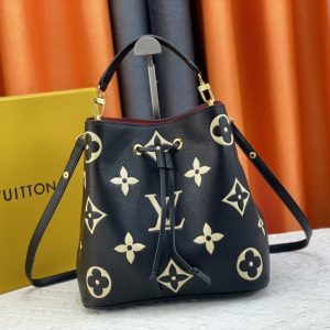 4 colors Woman's handbag 26.0 x 26.0 x 17.5cm