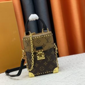Woman's Handbag with straps 4.9"x6.9"x2.4" BB-9180001000650