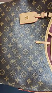 Woman's handbag with straps 11.4"x9.4"x4.7" BB-9180001000627 photo review
