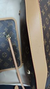 Woman's handbag with straps 11.4"x9.4"x4.7" BB-9180001000627 photo review