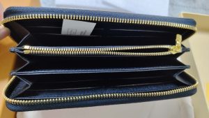 2 colors  Long wallet 7.7"x4.1"x1.0" BB-9180001000684 photo review