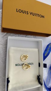 3Colors Diamonds Earrings VVED-9110084 photo review