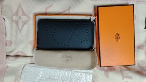 10 colors wallet 7.5"x4.3"x0.8"  BB-9180001000696 photo review
