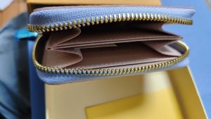 2 colors wallet 4.3"x3.3"x0.8" BB-9182001 photo review